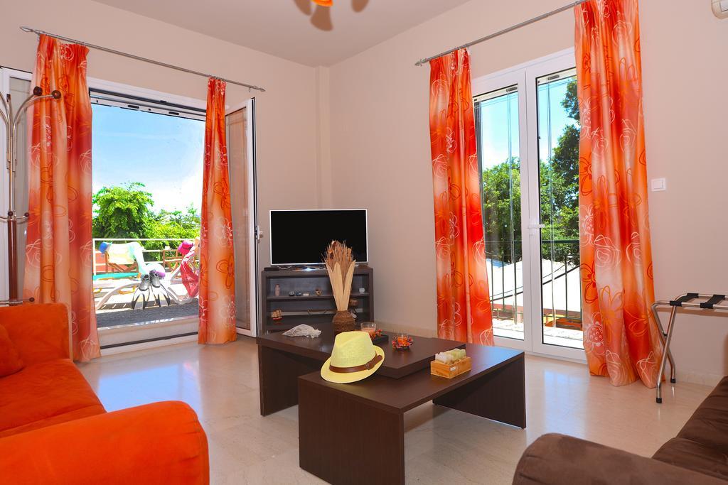 Alexandra Apartment Ipsos