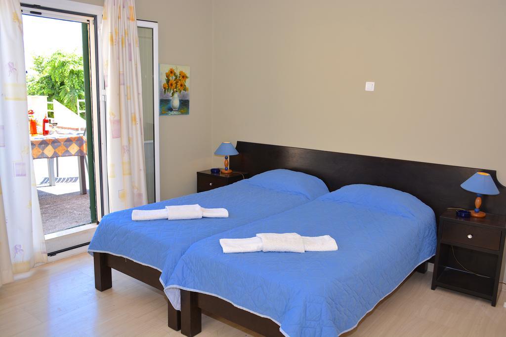Alexandra Apartment